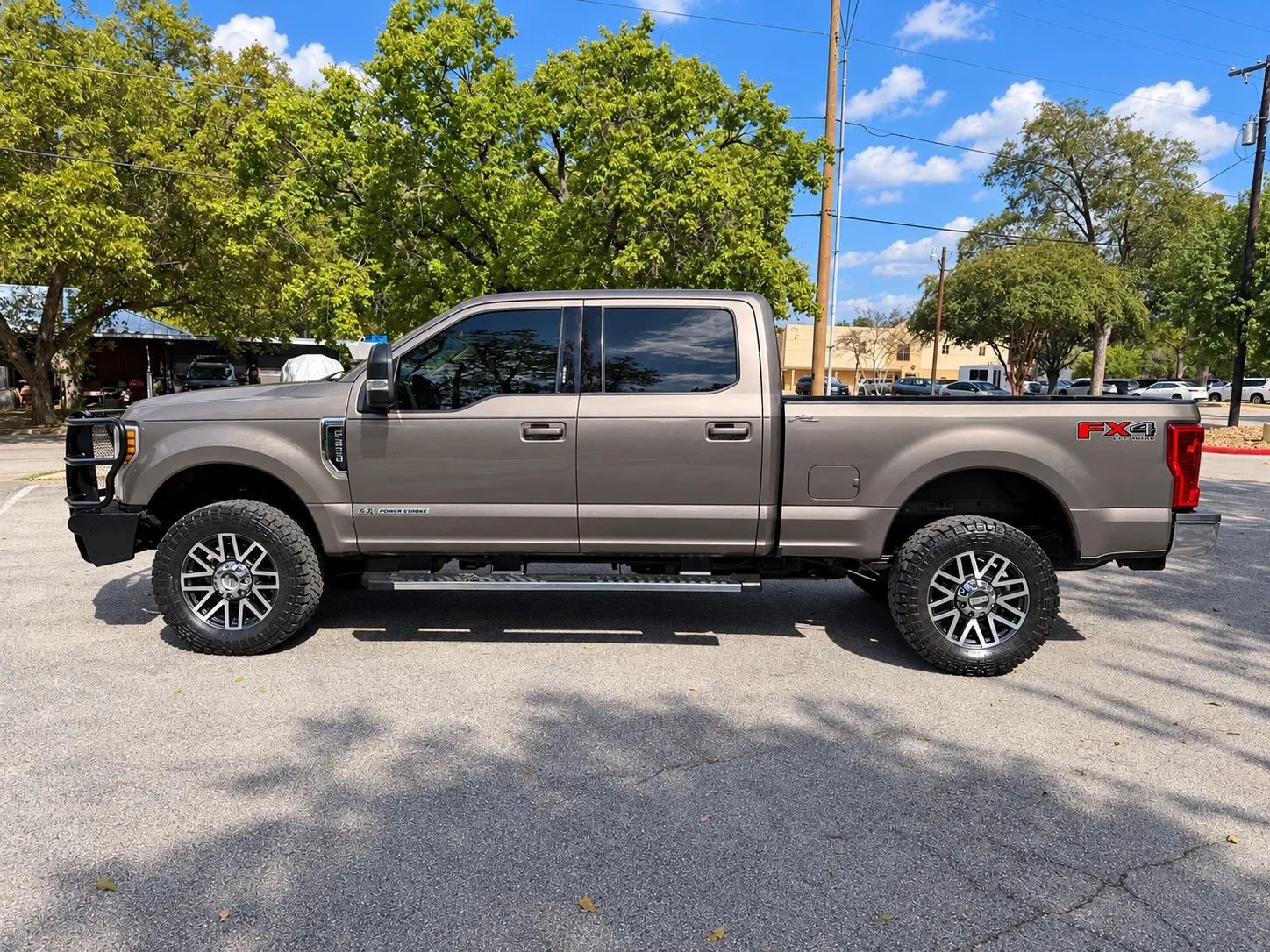 Used 2019 Ford F250 Lariat w/ Lariat Value Package AWD/4WD image 8