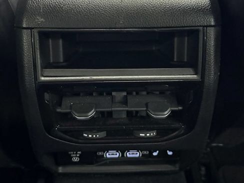 Used 2022 Jeep Grand Cherokee Limited AWD/4WD image 30