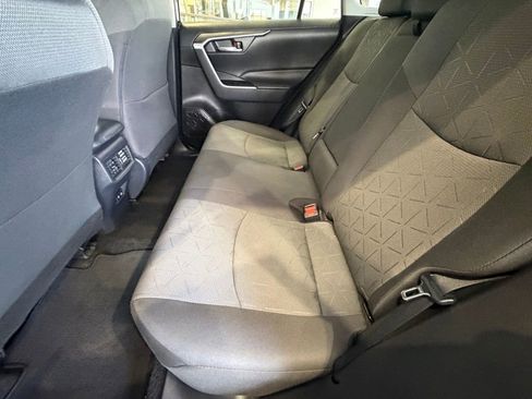 Certified 2021 Toyota RAV4 XLE AWD/4WD image 32