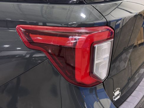 Used 2022 Ford Explorer ST w/ Equipment Group 401A AWD/4WD image 17