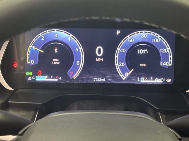 Used 2025 Jeep Grand Cherokee L Limited w/ Luxury Tech Group II AWD/4WD image 28