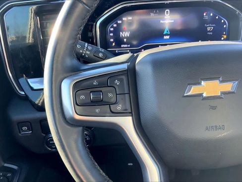 Used 2025 Chevrolet Silverado 1500 LT image 23