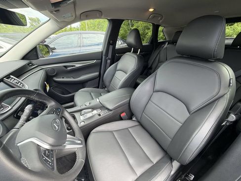 Certified 2025 INFINITI QX50 Pure AWD/4WD image 13