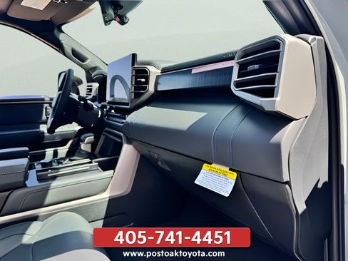 New 2026 Toyota Sequoia Platinum AWD/4WD image 31