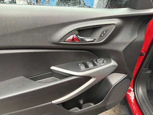 New 2026 Chevrolet Trax RS image 15