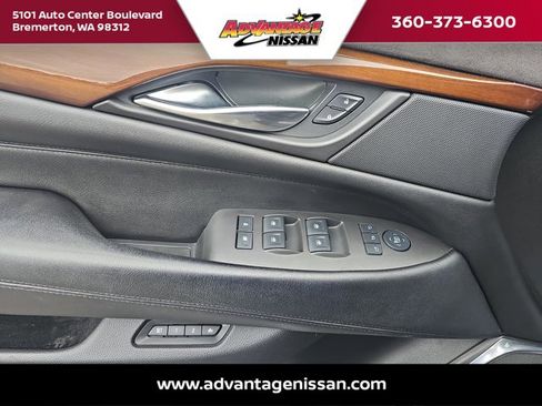Used 2017 Cadillac Escalade ESV Premium Luxury AWD/4WD image 9
