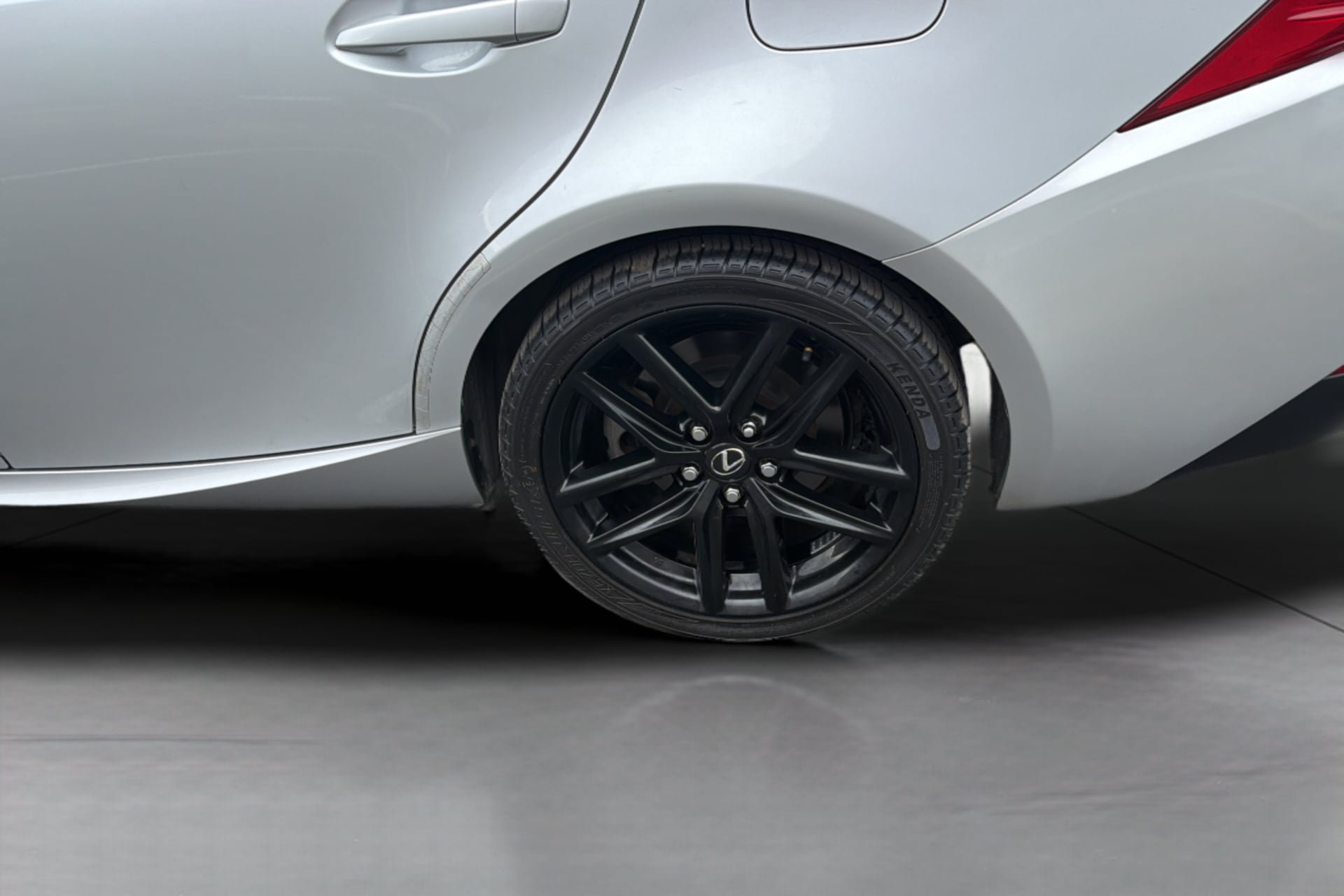 Used 2016 Lexus IS 200t w/ F Sport Package RWD image 38