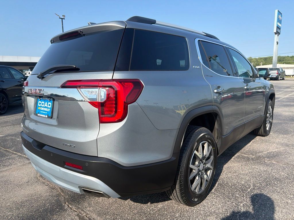 Used 2023 GMC Acadia SLE w/ Driver Convenience Package AWD/4WD image 3