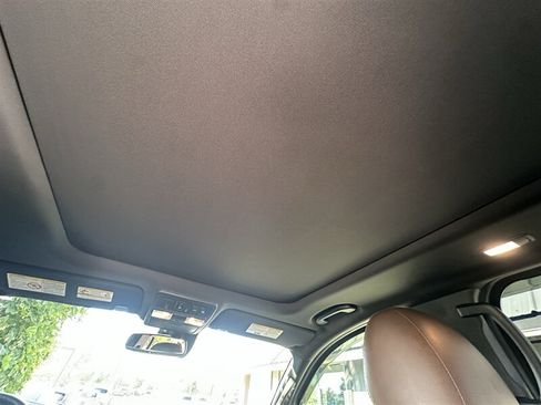 Used 2021 Nissan Titan Platinum Reserve w/ Moonroof Package AWD/4WD image 33