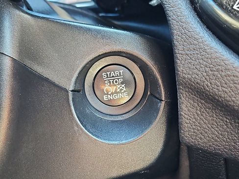 Used 2020 Jeep Compass Limited AWD/4WD image 23