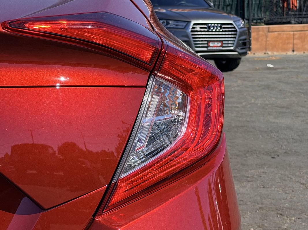 Used 2020 Honda Civic LX image 9