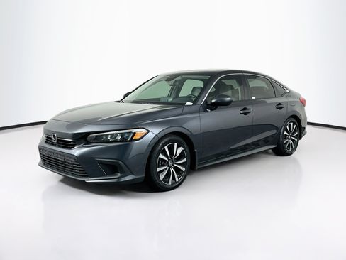 Used 2024 Honda Civic EX image 3