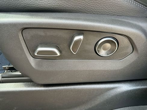 Certified 2025 GMC Yukon XL Denali w/ Sun & Power Step Package image 12