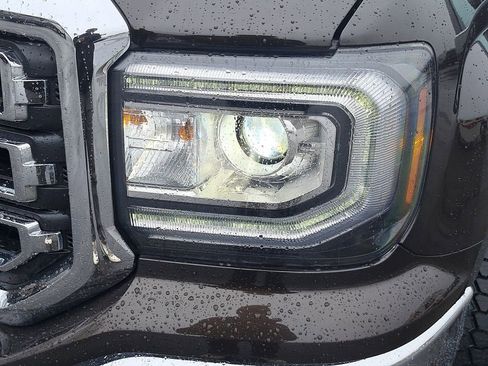 Used 2018 GMC Sierra 1500 SLE w/ SLE Value Package image 30