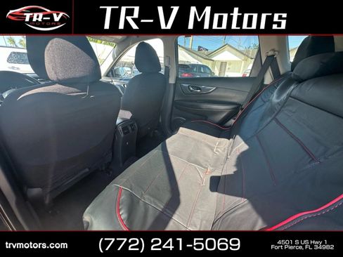 Used 2020 Nissan Rogue SV FWD image 18