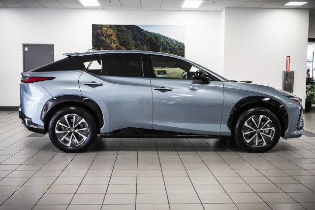 Certified 2023 Lexus RZ 450e Premium w/ Technology Package AWD/4WD image 5