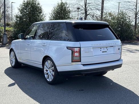 Used 2017 Land Rover Range Rover Supercharged image 4