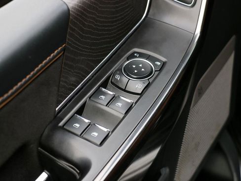 Used 2021 Ford F150 Platinum w/ Tow Technology Package image 18