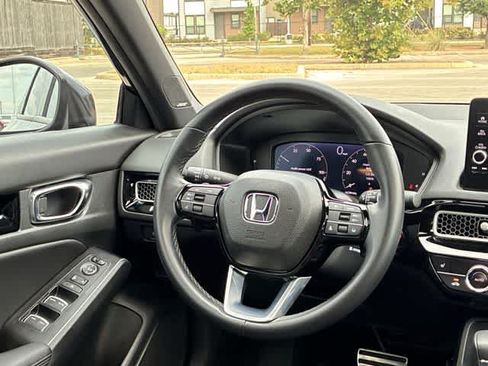Used 2025 Honda Civic Sport Touring image 25