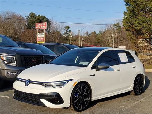 Certified 2024 Volkswagen Golf R image 32