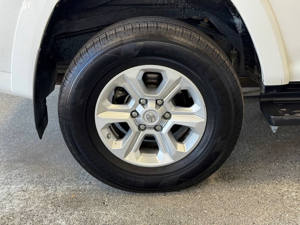 Used 2020 Toyota 4Runner SR5 Premium AWD/4WD image 23