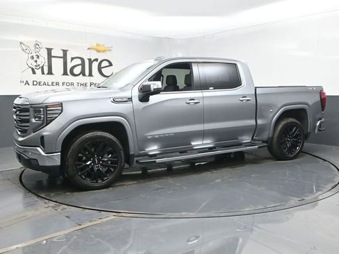 Used 2024 GMC Sierra 1500 SLT w/ SLT Premium Plus Package image 31