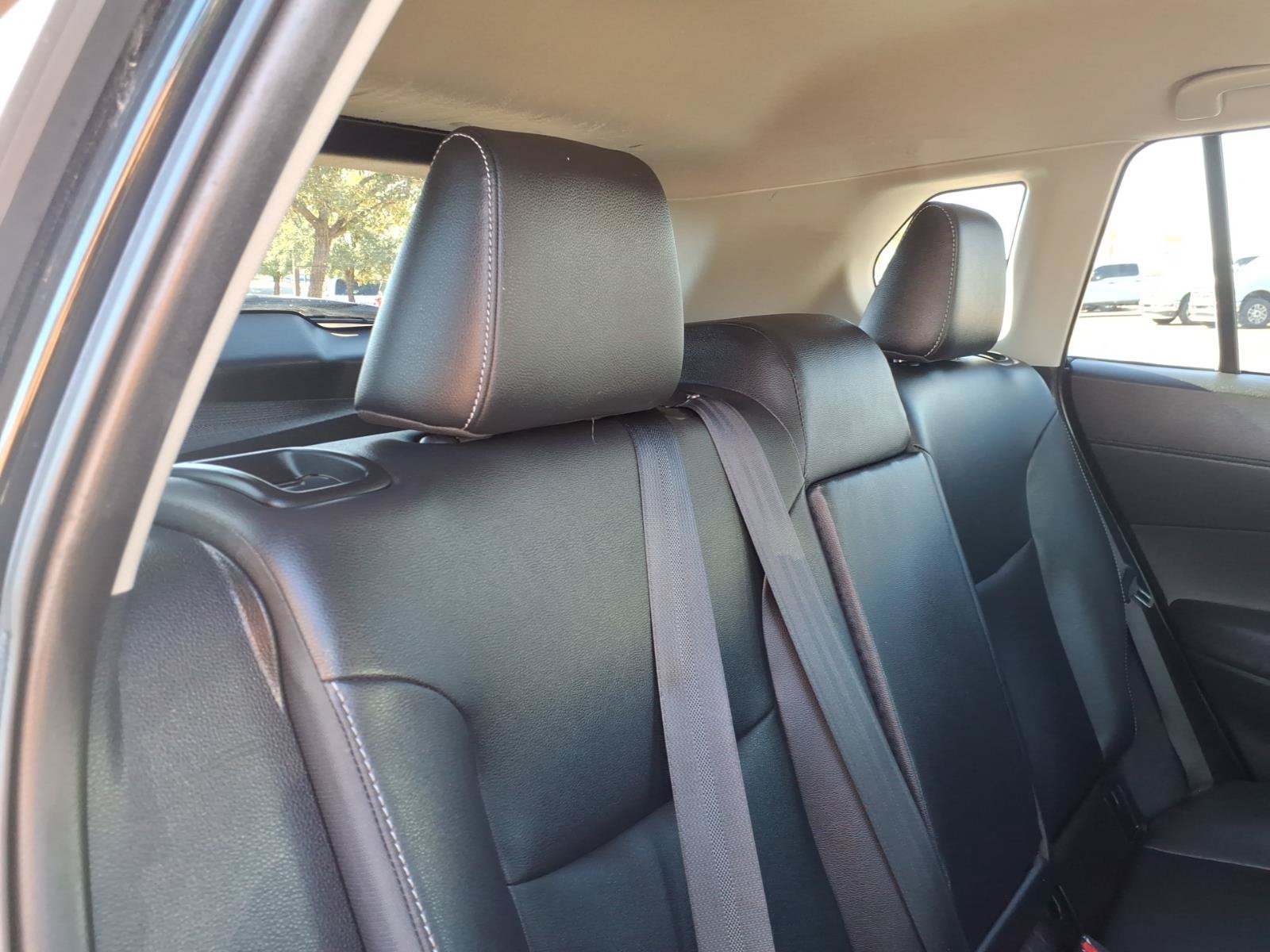 Used 2023 Toyota Corolla Cross XLE w/ Convenience Package FWD image 15