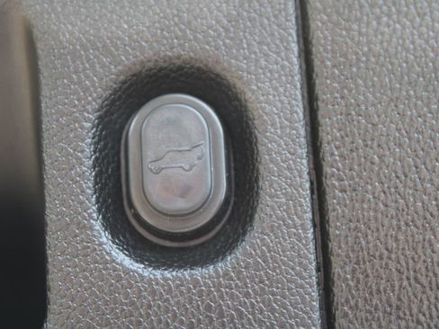 Used 2016 Chevrolet Tahoe LTZ image 12