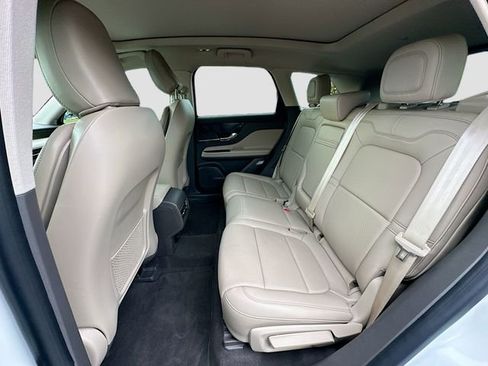 Used 2024 Lincoln Corsair Grand Touring image 25