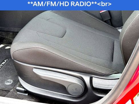 Used 2025 Hyundai Elantra SE image 15