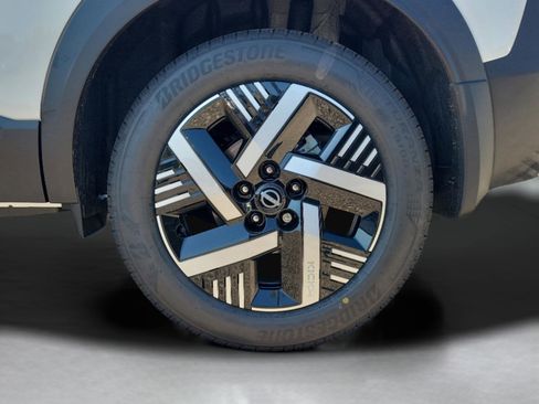 New 2026 Nissan Kicks SV image 31