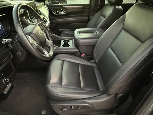 Used 2023 Chevrolet Tahoe Z71 w/ Luxury Package image 19