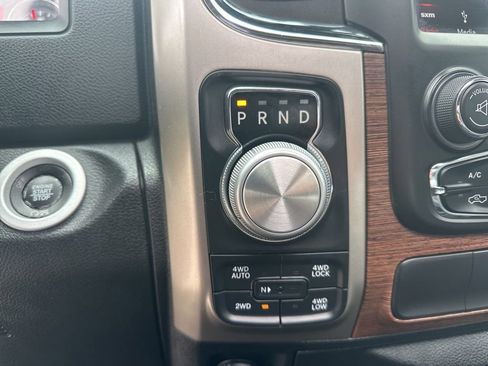 Used 2018 RAM 1500 Laramie w/ Convenience Group AWD/4WD image 35