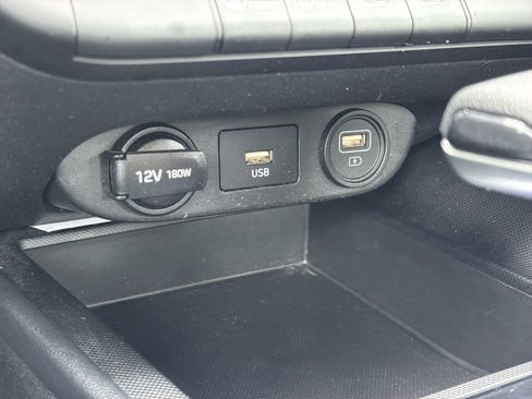 Used 2022 Hyundai Elantra SEL FWD image 12