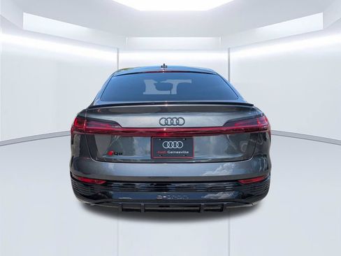 Used 2024 Audi Q8 e-tron Prestige w/ Prestige Package AWD/4WD image 4
