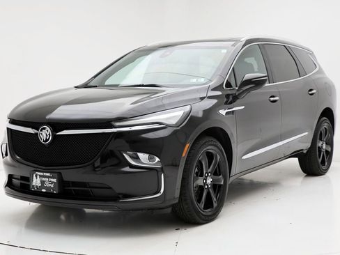 Used 2023 Buick Enclave Essence w/ Experience Buick Package image 2