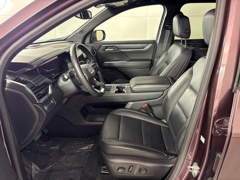 Certified 2024 GMC Acadia Elevation AWD/4WD image 28