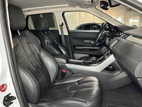 Used 2015 Land Rover Range Rover Evoque Pure Plus image 12