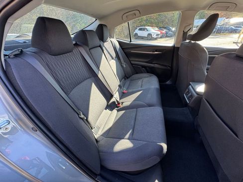 Used 2025 Toyota Camry LE image 34