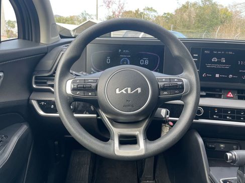 Used 2025 Kia Sportage LX image 27