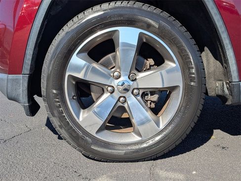 Used 2016 Jeep Grand Cherokee Limited image 22