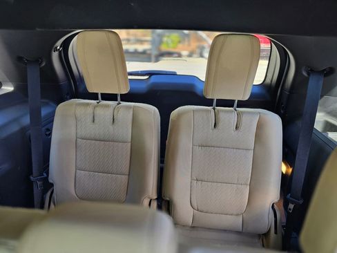 Used 2016 Ford Explorer FWD image 10