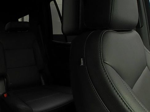 Used 2026 Chevrolet Tahoe Z71 w/ Z71 Off-Road Package AWD/4WD image 11