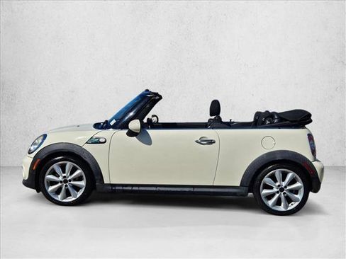 Used 2014 MINI Cooper Convertible image 3