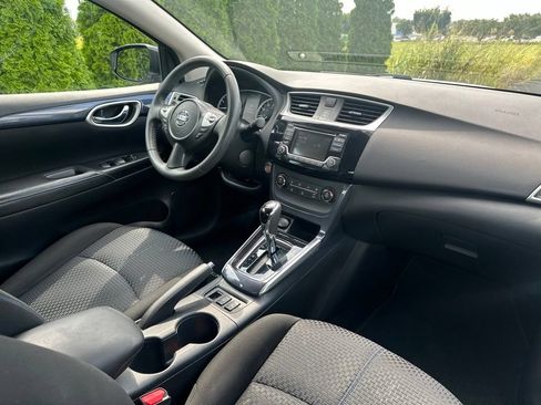 Used 2017 Nissan Sentra SR FWD image 31
