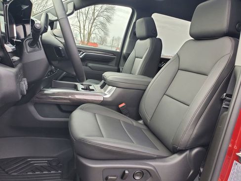 New 2026 Chevrolet Silverado 2500 LTZ w/ LTZ Premium Package AWD/4WD image 7