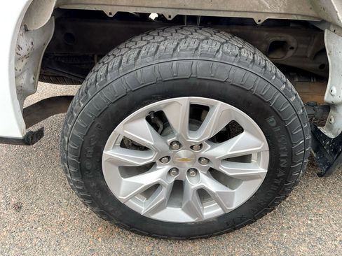 Used 2021 Chevrolet Silverado 1500 Custom image 32