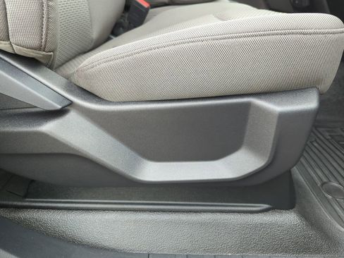 Certified 2022 Ford F350 XLT RWD image 30