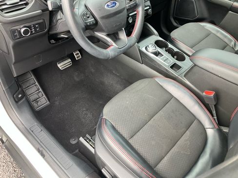 Used 2023 Ford Escape ST-Line w/ Tech Pack #1 FWD image 34