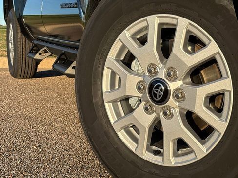New 2026 Toyota Tacoma SR5 image 2